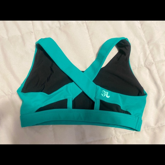 Jo and Jax top green with Kris cross back straps - Picture 2 of 3